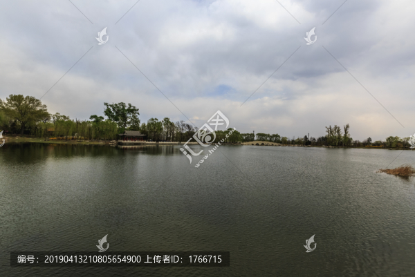 晉祠景區(qū)春色滿園