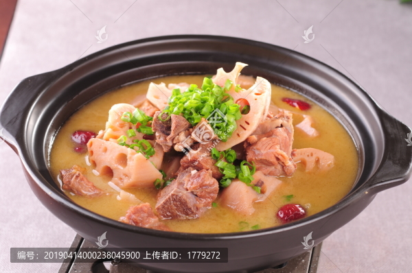 紅藕燉排骨