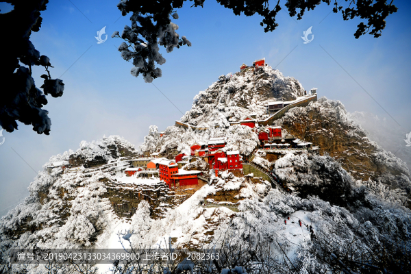 武當(dāng)山雪景