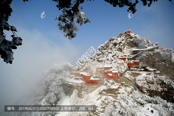 中國道教圣地武當(dāng)山雪景