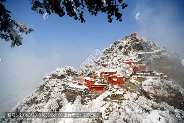 中國道教圣地武當(dāng)山雪景