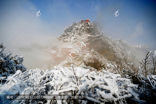 武當(dāng)山雪景