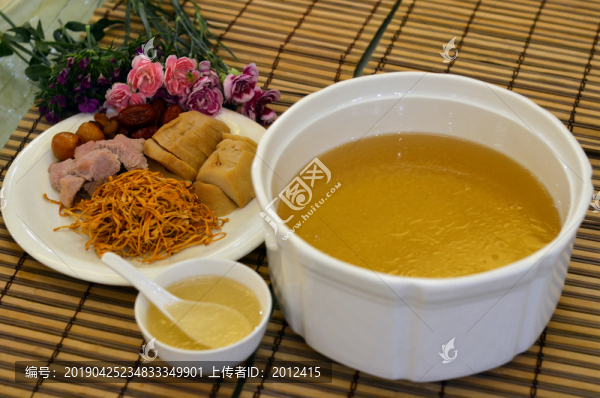 蟲草花燉螺頭