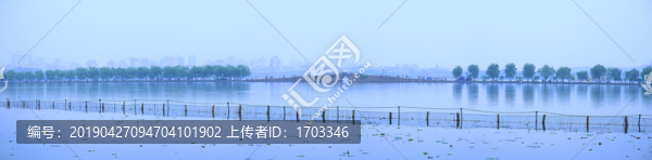 煙雨西湖