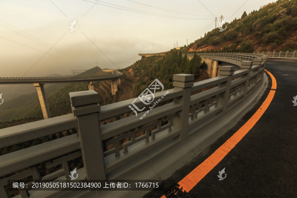 山西太原天龍山旅游公路網(wǎng)紅橋