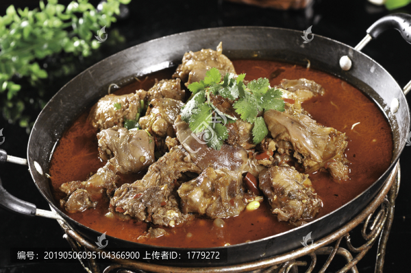 麻辣兔肉