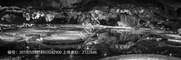 溶洞鐘乳石水山洞