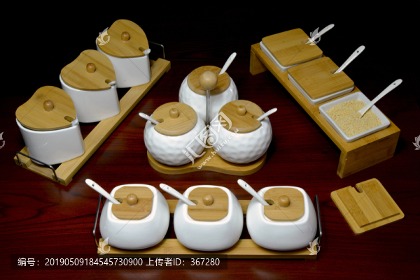 生活陶瓷調(diào)味罐套裝