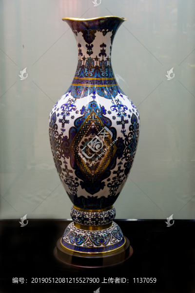 景泰藍(lán)琵琶瓶