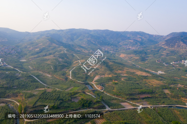沂蒙山區(qū)的美麗鄉(xiāng)村03