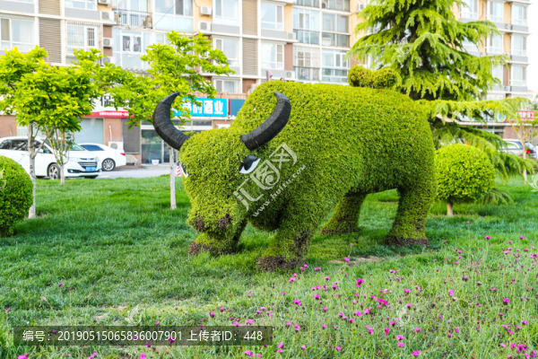 植物雕塑公牛綠化景觀