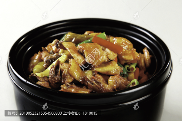 小米椒爆炒小公雞