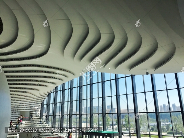 天津?yàn)I海新區(qū)圖書館