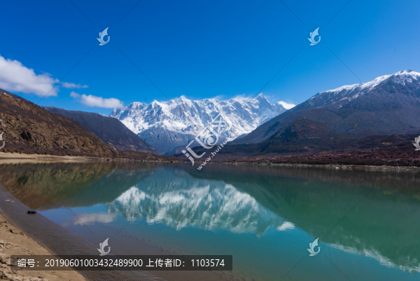 西藏南迦巴瓦峰倒影55