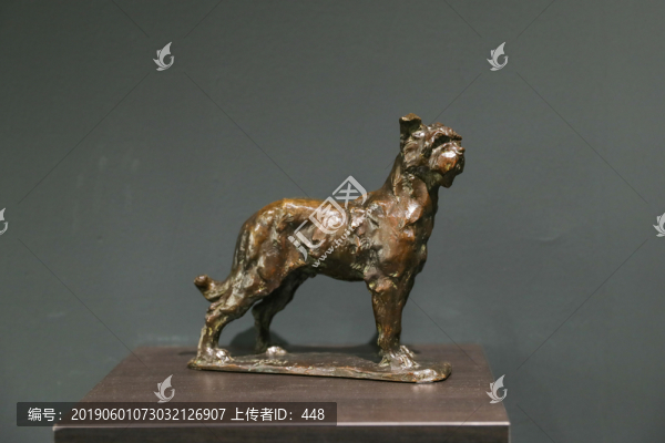 狗的雕塑