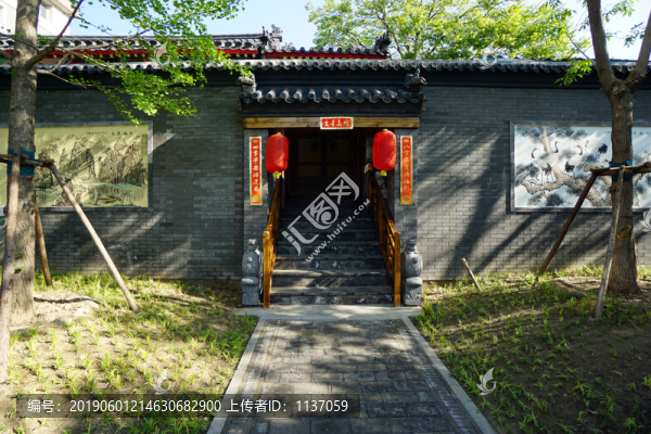 京韻園民居宅門