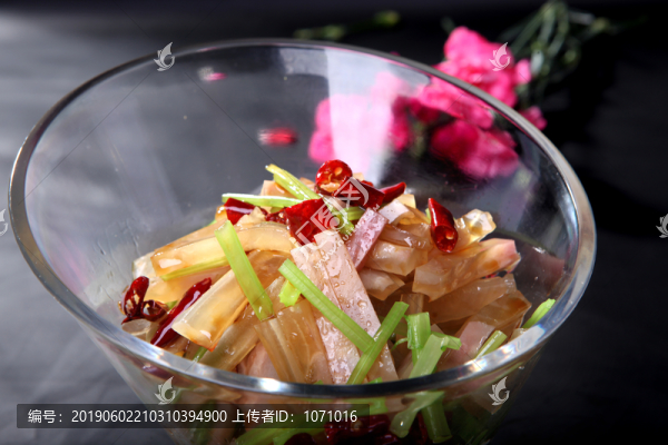 芹香牛蹄筋