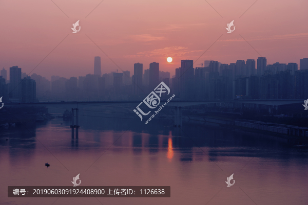 濱湖城市日落風光
