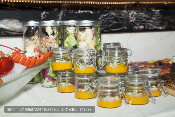 自助餐雪蟹湯