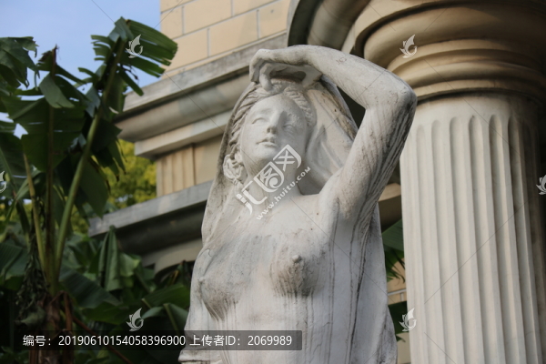 雕像