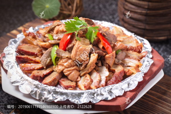 鐵板豬三寶