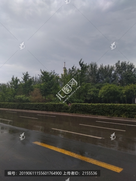 雨后的街道
