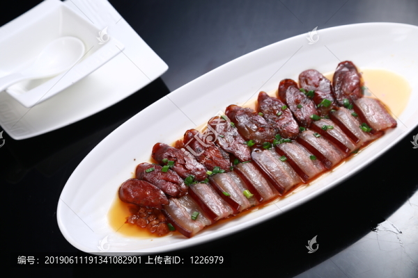 臘肉蒸香腸