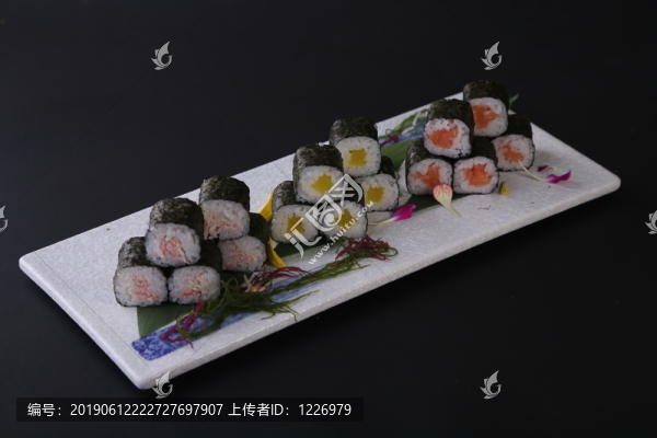 蟹柳新香三文魚(yú)細(xì)卷
