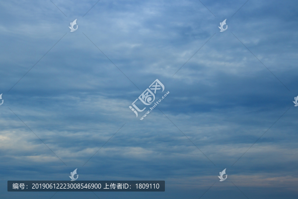 天空烏云