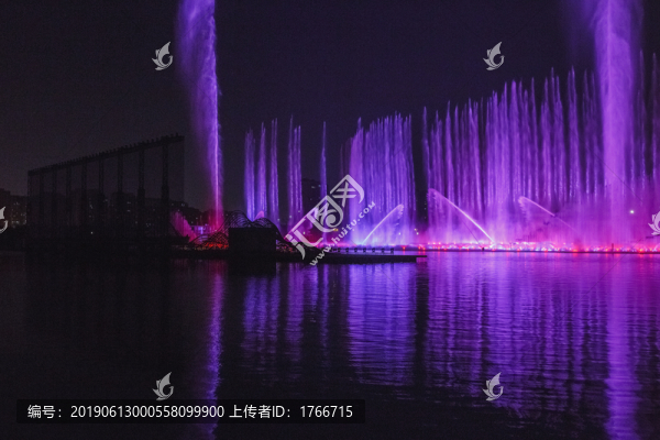中國山西太原晉陽湖夜色風(fēng)光