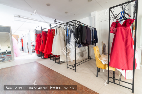 婚禮服飾