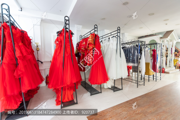 婚禮服飾