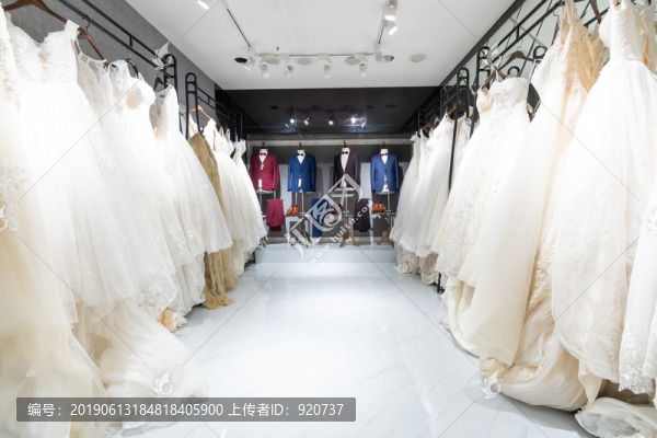 婚禮服飾