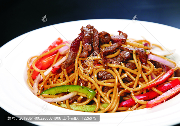 黑椒牛柳炒意粉