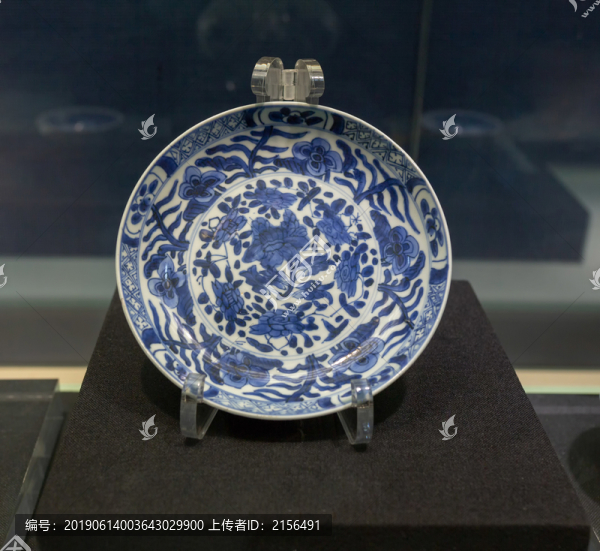 清康熙青花折枝牡丹盤