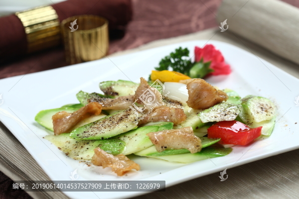小瓜炒豬頸肉