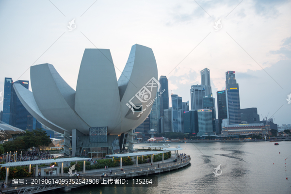 新加坡