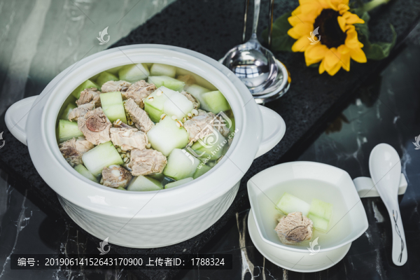 冬瓜薏米煲排骨2