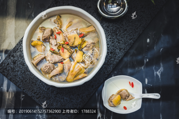 和順砂鍋燉老鴨3