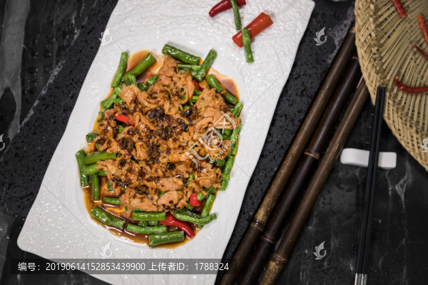 虎皮尖椒豆角煎肥牛4