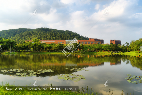 北京師范大學珠海校區(qū)麗澤湖