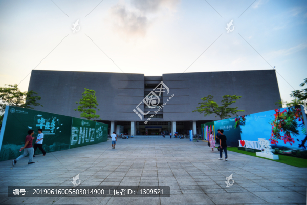 北京師范大學(xué)珠海校區(qū)圖書館