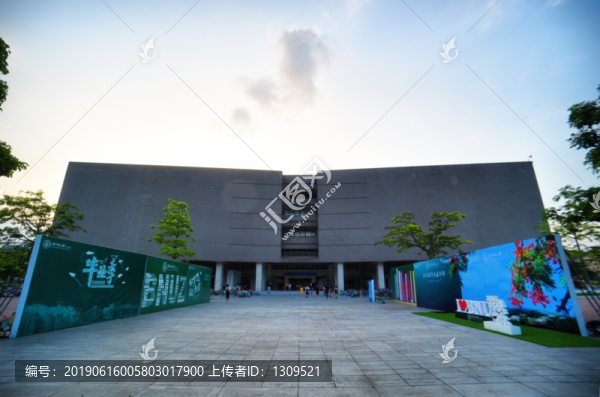 北京師范大學(xué)珠海校區(qū)圖書館