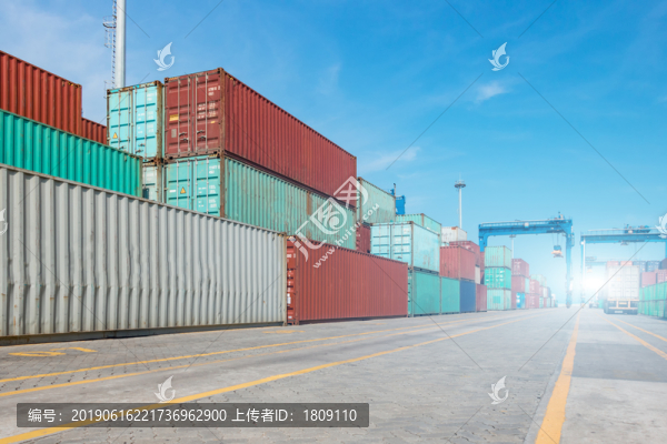 集裝箱堆場