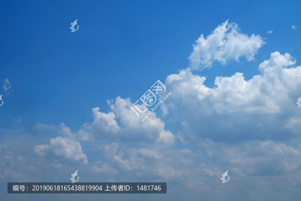 藍(lán)天白云