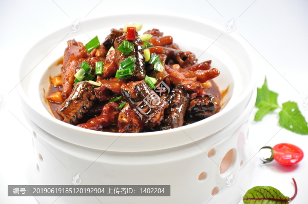 雞爪燒鱔筒