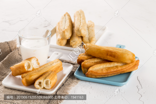 油炸油條