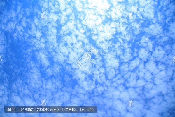 藍(lán)天白云