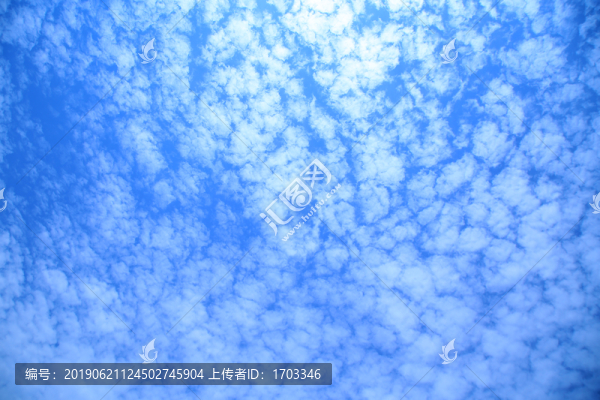 藍(lán)天白云