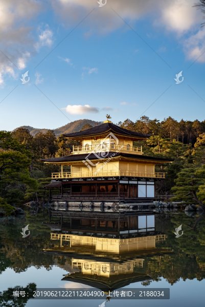 日本金閣寺
